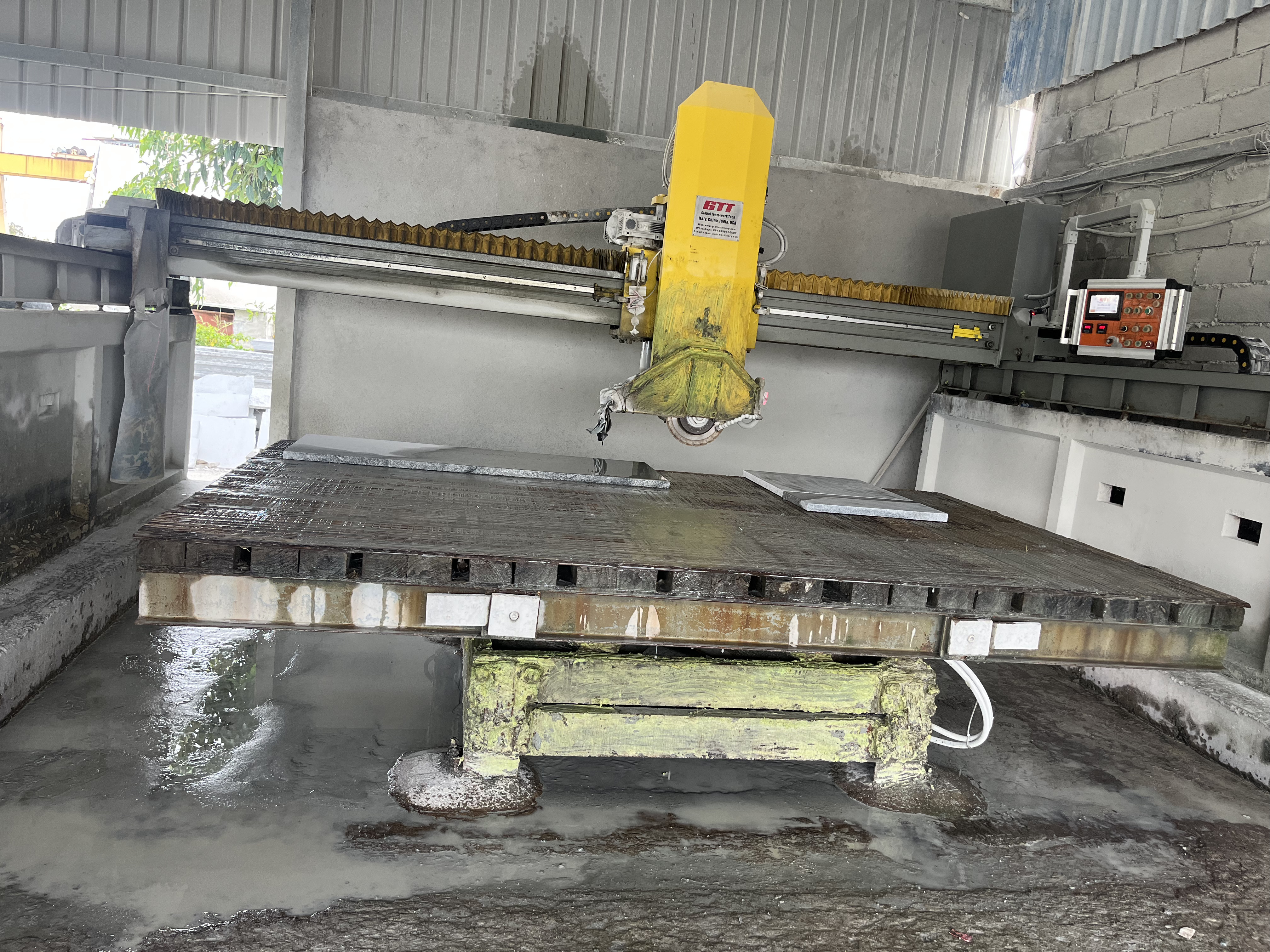 factory grey granite polished slab from Khushi Stone, Bangalore – Image 2